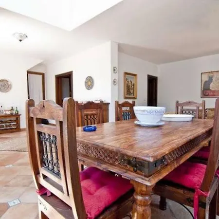 Gaia Villa